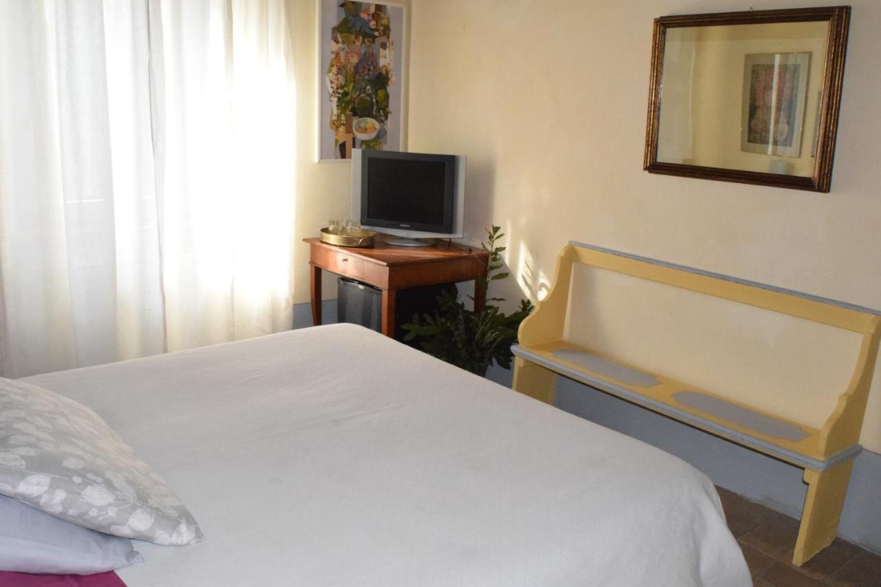 La Locanda Del Vino Nobile B&B Montepulciano Stazione Eksteriør bilde
