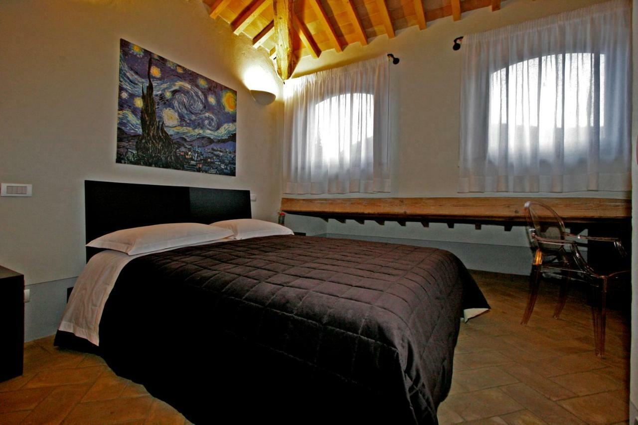 La Locanda Del Vino Nobile B&B Montepulciano Stazione Eksteriør bilde